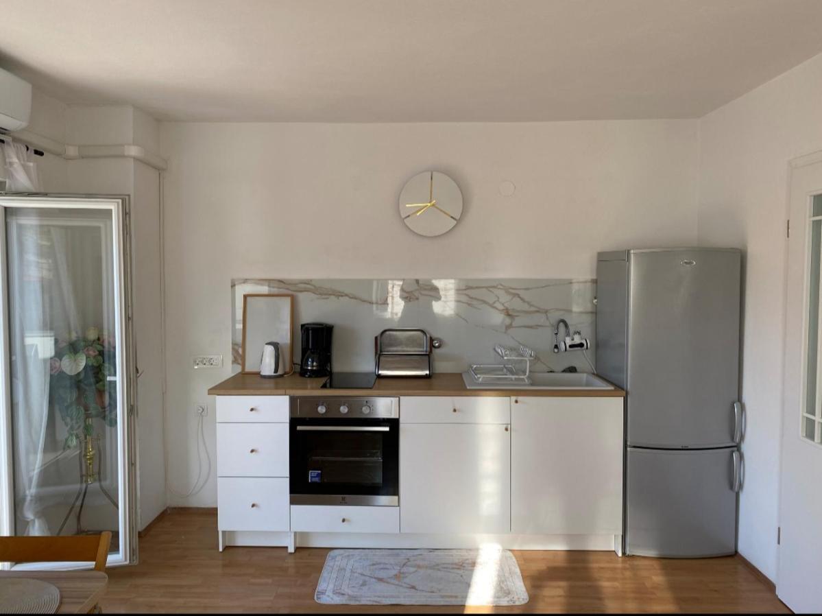 Apartment Remi, Penthouse With Balcony, Free Parking Marina Exterior foto